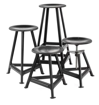 Hocker Chemnitz, klein monochrom