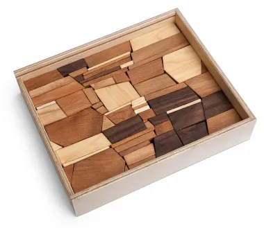 Holzbausteine Mauerspiel