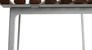 Tisch Traverse 75
