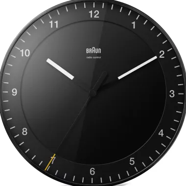 Wanduhr Braun